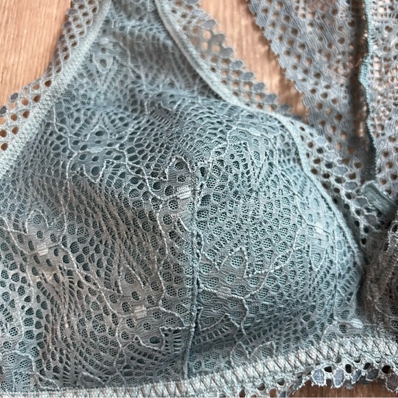 NWT Victoria’s Secret Teal Lace Lightly Lined Racerback Bralette | Size: S - Picture 8 of 12